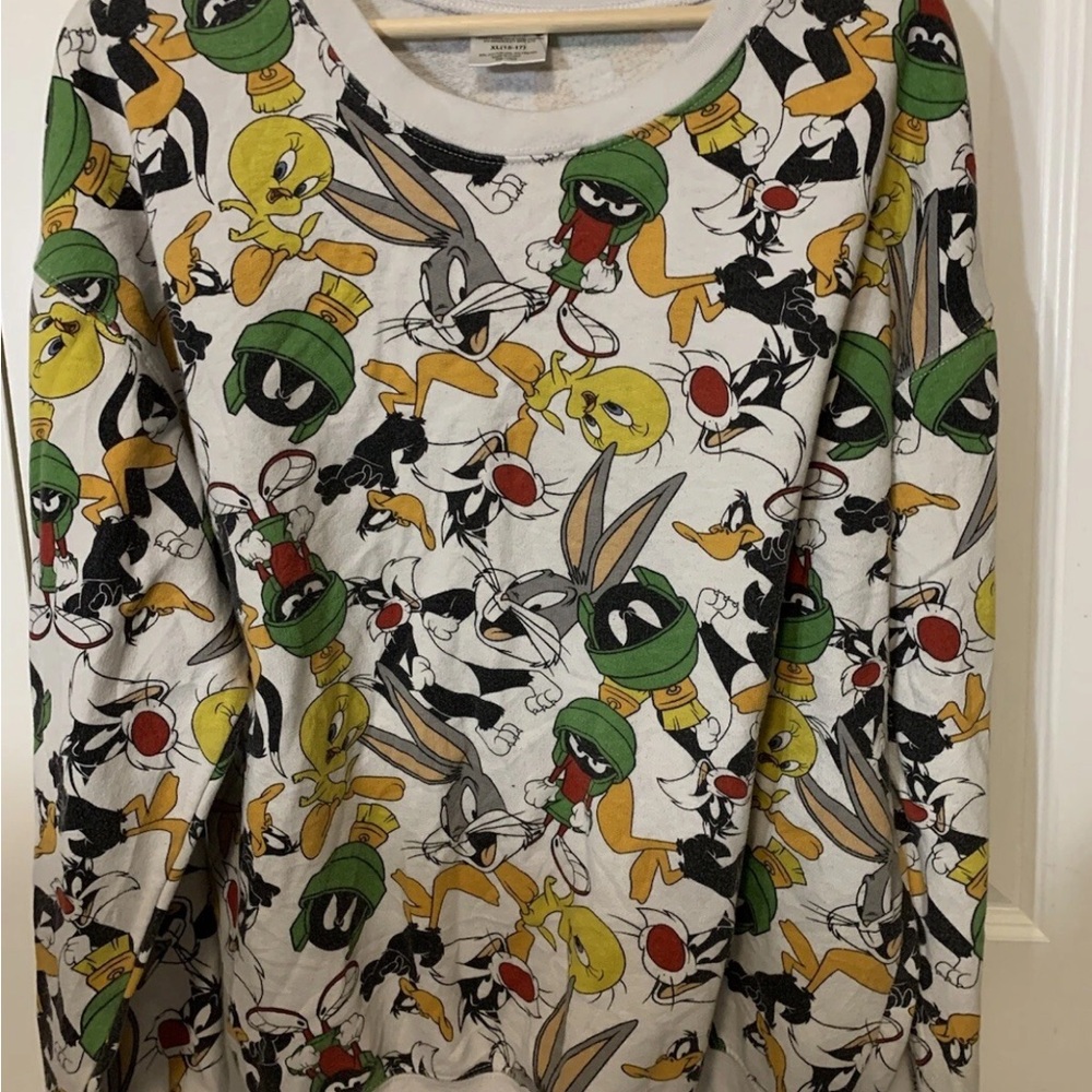 Warner Bros. Looney Tunes mens sz‎ XL 15-17 White and Black Sweatshirt all over